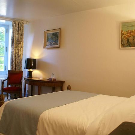 Hostellerie Du Chateau De L'Isle La Croix-en-Touraine Екстериор снимка