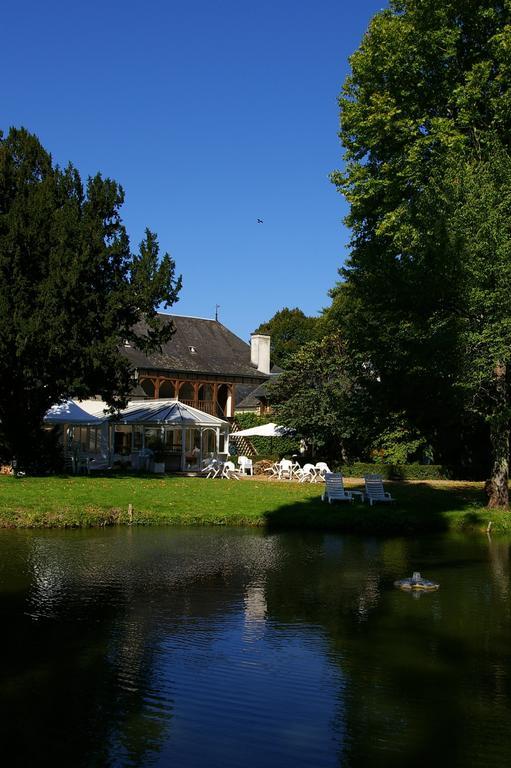 Hostellerie Du Chateau De L'Isle La Croix-en-Touraine Стая снимка